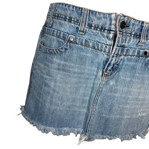 American Eagle Outfitters AEO Distressed Frayed Light Wash Mini Skirt 4 - Picture 2 of 9